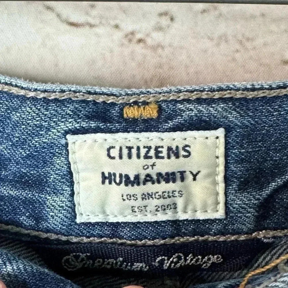 Citizens of Humanity Size 23 Denim Mini Skirt CH Premium VIntage Distressed Raw - Picture 2 of 11
